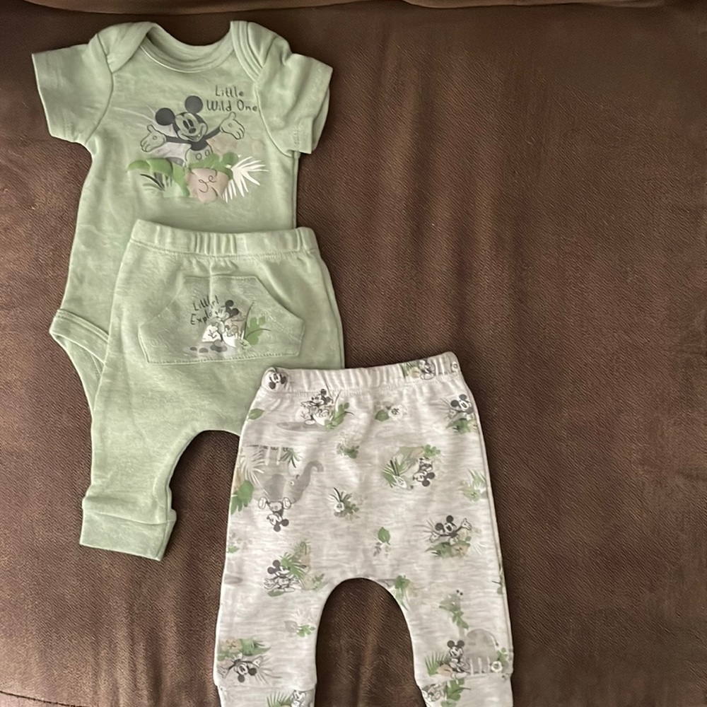 Disney Baby Wishes and Dream Baby Boy Mickey Mouse Bodysuit and Joggers